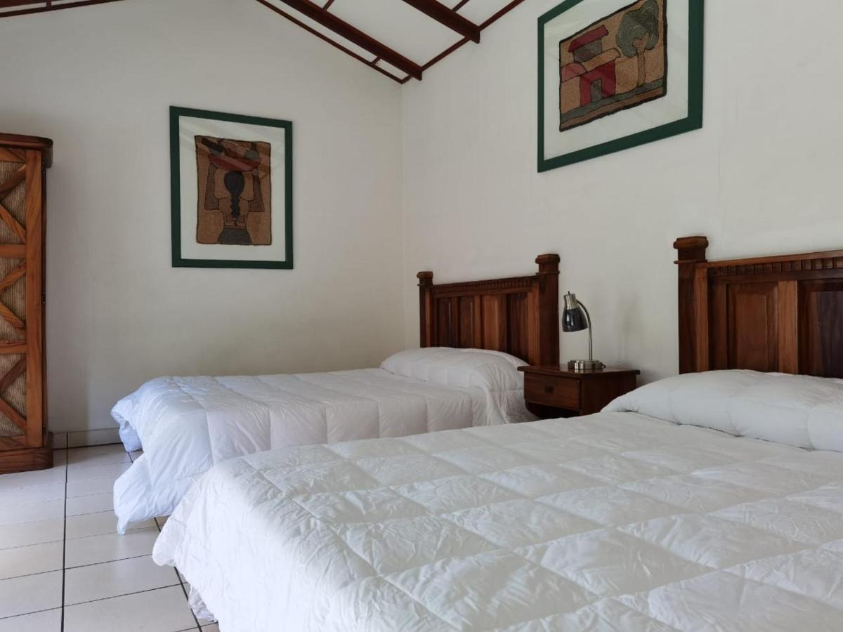 Hotel Bristol Aeropuerto Animas  Bagian luar foto